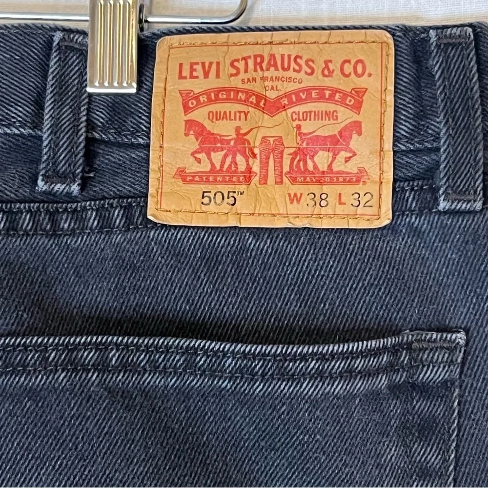 Levi’s 505 Jeans Men's 38x32 Black Denim Straight Leg Regular Grunge Ret…